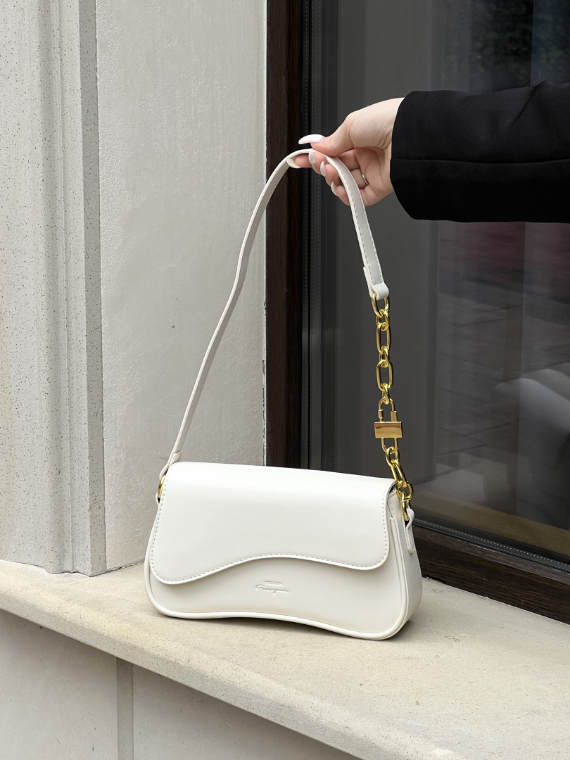 MIA BAG MILK